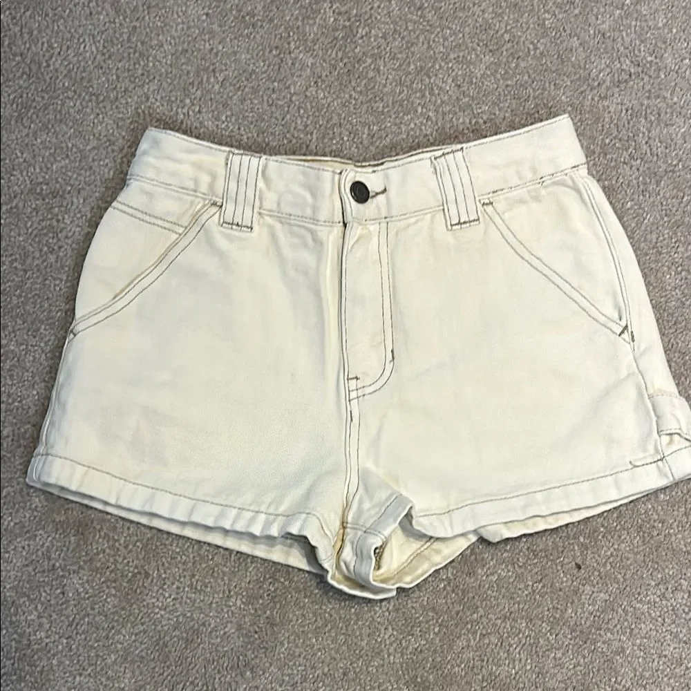 PacSun Women's Cream Cut Off Jean Shorts!